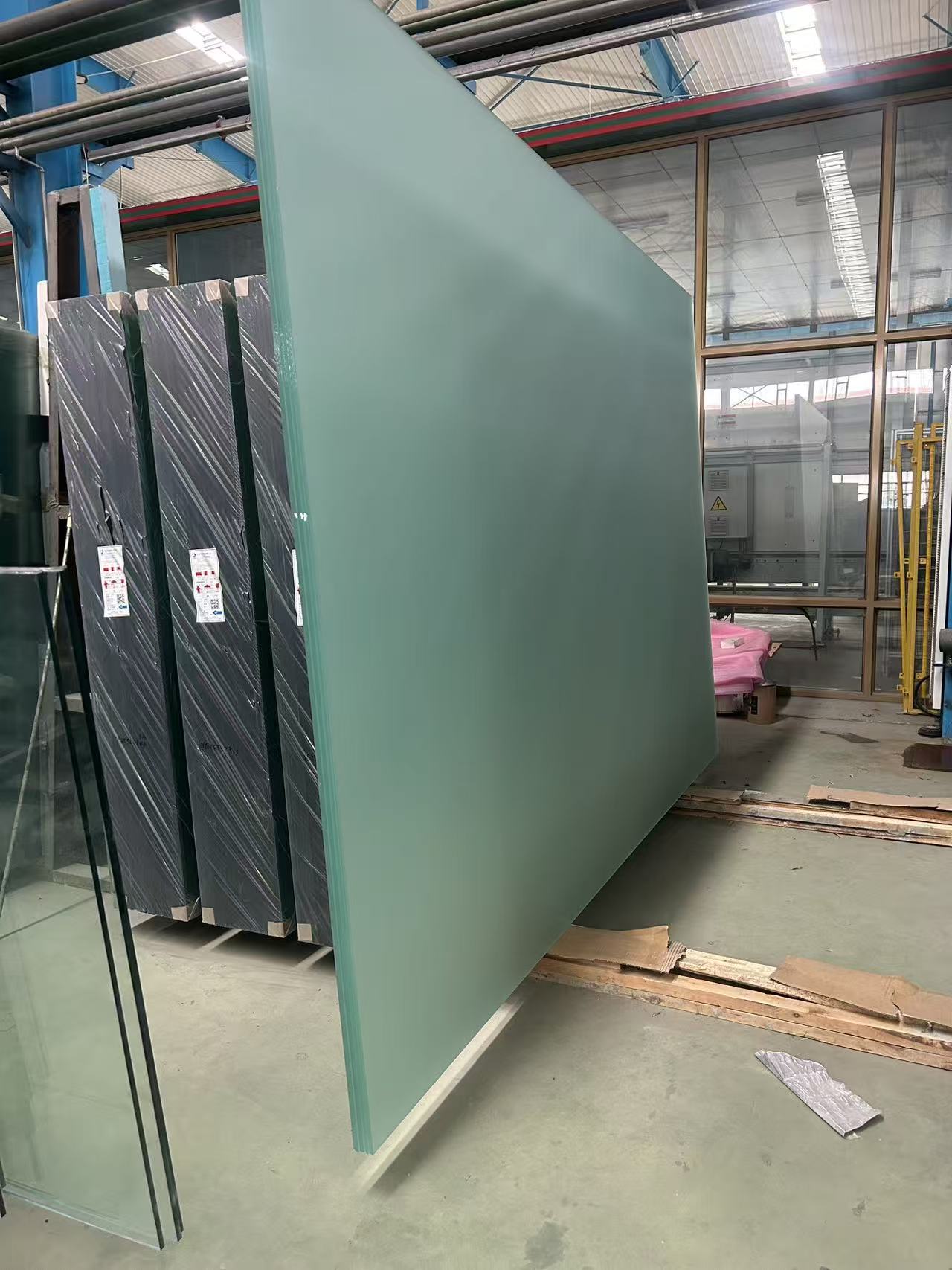 新乡市夹胶玻璃建筑幕墙玻璃生产基地 - 厂家
